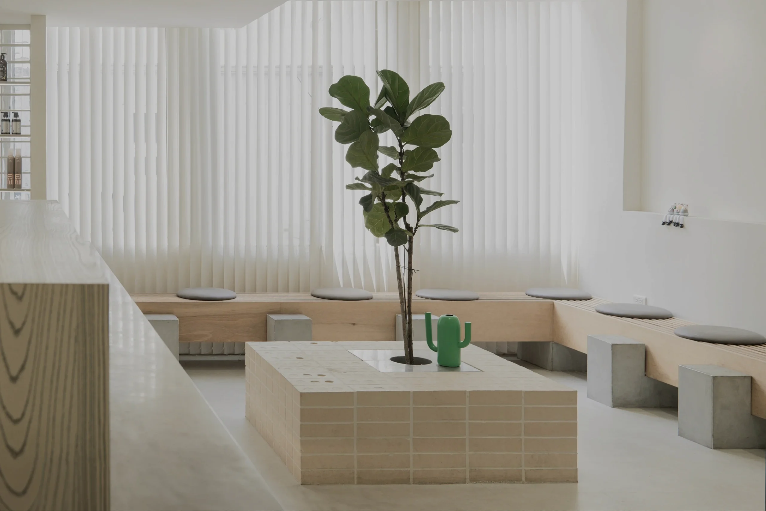 UCA Space 02